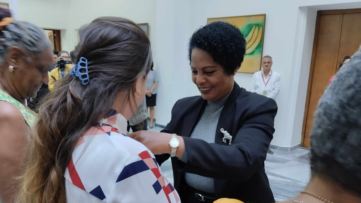 En BCC, honores a trabajadores con sostenida trayectoria