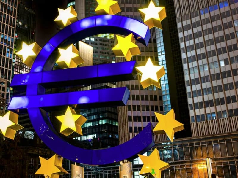 El euro firma su año más alcista desde 2017 y apunta a desbordar los 1,20 dólares en 2026