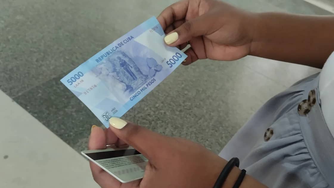 Banco Metropolitano inicia operaciones con nuevas emisiones monetarias