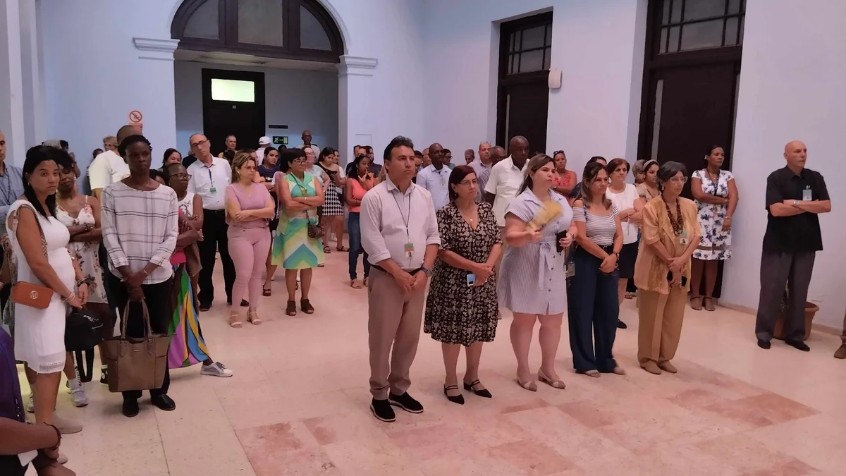 Trabajadores del BCC evocan sucesos de Playa Girón 