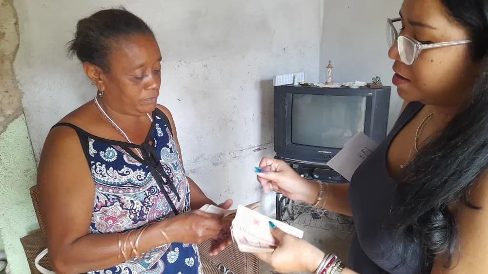 En Cuba, prosigue innovador pago a pensionados y jubilados en comercios de actores económicos