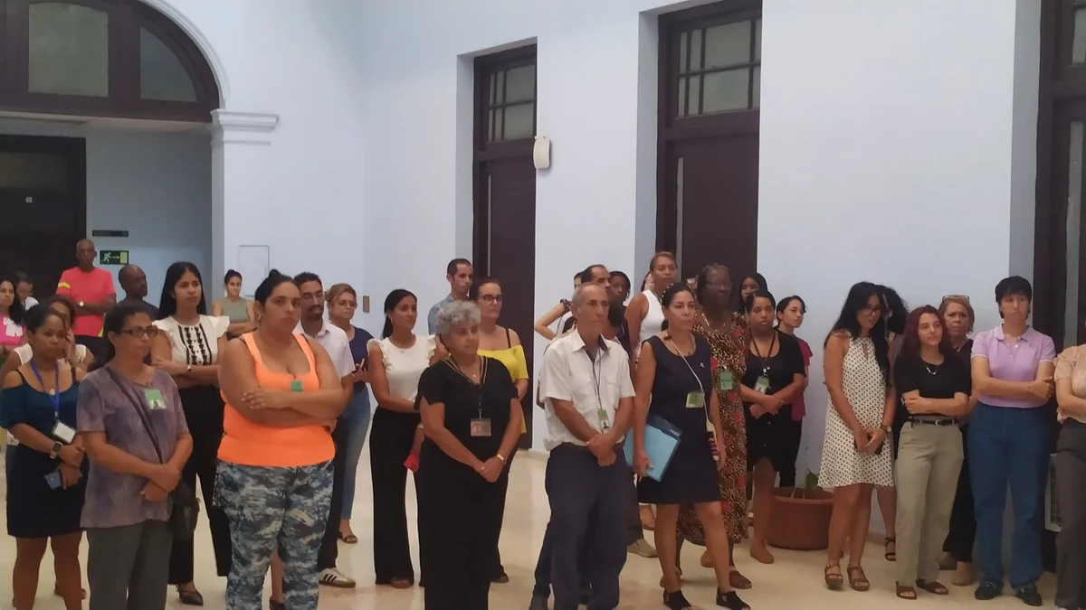 Historia y legado de los bancarios reciben honores en BCC